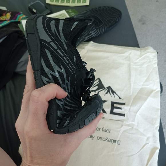 8.5 Hiking Shoes - Picture 2 of 5